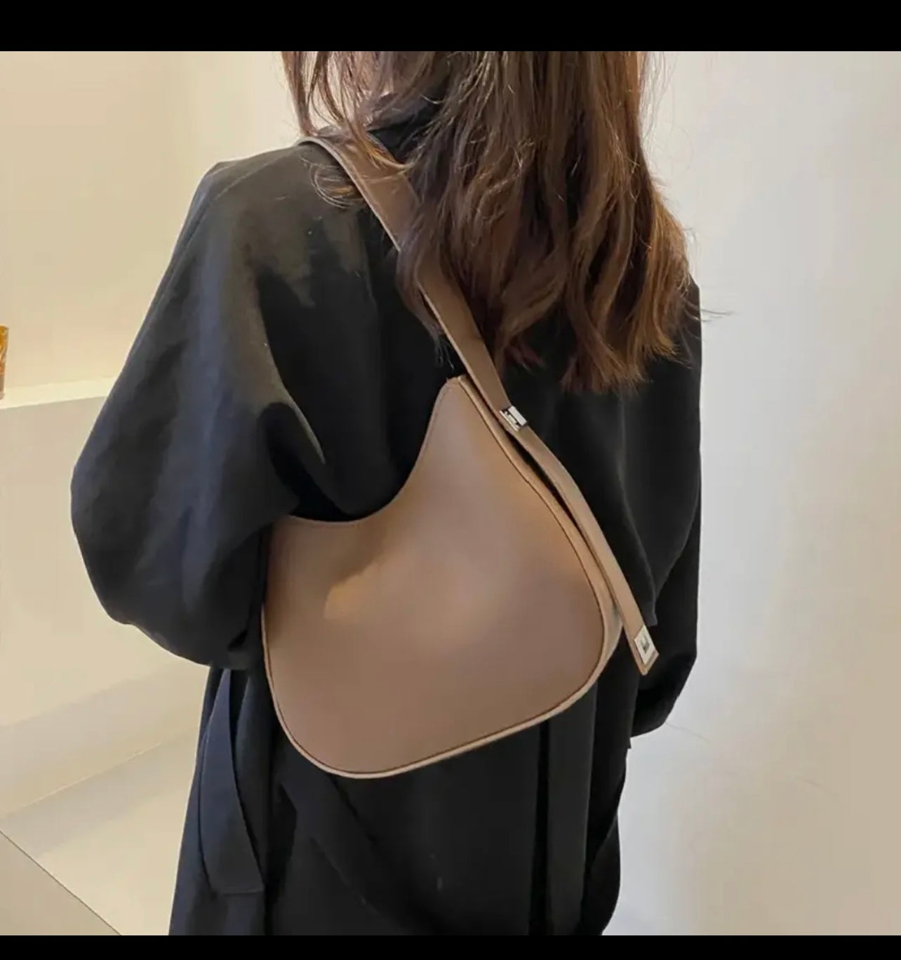 The Windsor Shoulder Bag